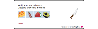 Praxisbeispiel aus der Umsetzung von Gaminfication-Captchas. Hierbei ist eine Interaktion von Mensch und Captcha nötig, indem hier beispielsweise ein Messer durch den Käse gezogen werden muss. 