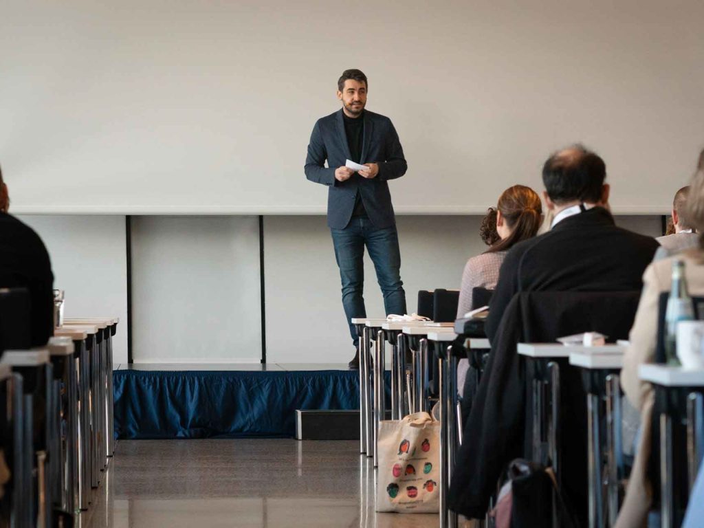 eoSearchSummit Moderator Mario Strack