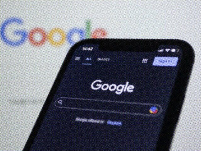 Google rollt das April 2023 Reviews Update aus