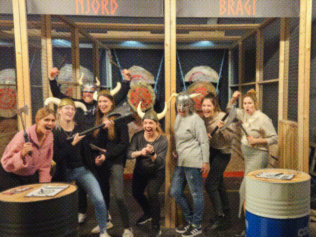 Teamevent: Zielsicher mit Axt und Messer